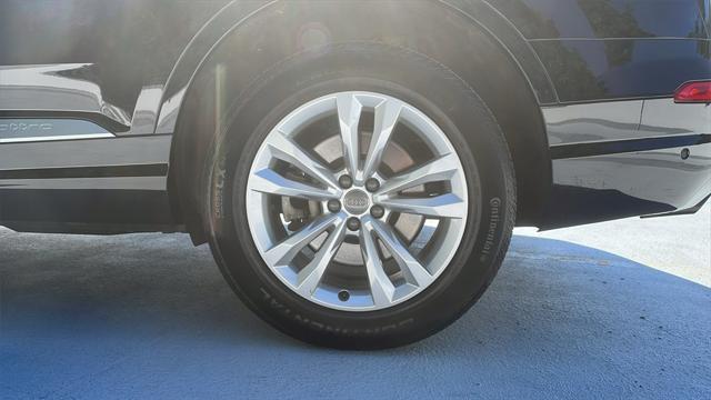 used 2019 Audi Q7 car, priced at $22,000