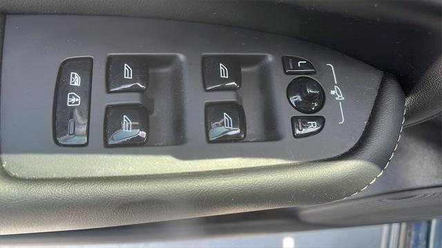 used 2022 Volvo XC90 car, priced at $44,865