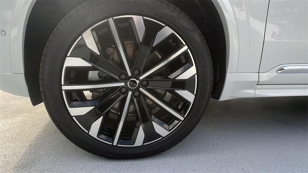 new 2026 Volvo XC90 car, priced at $75,155