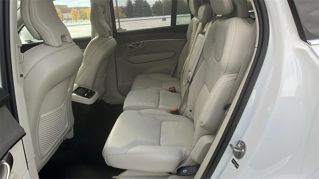 new 2026 Volvo XC90 car, priced at $75,155