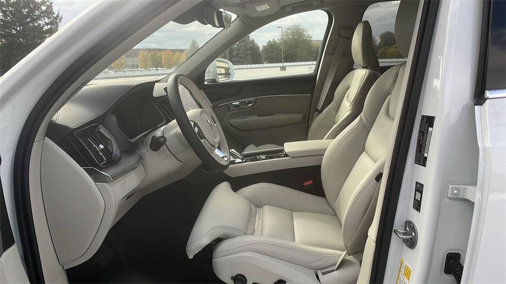 new 2026 Volvo XC90 car, priced at $75,155