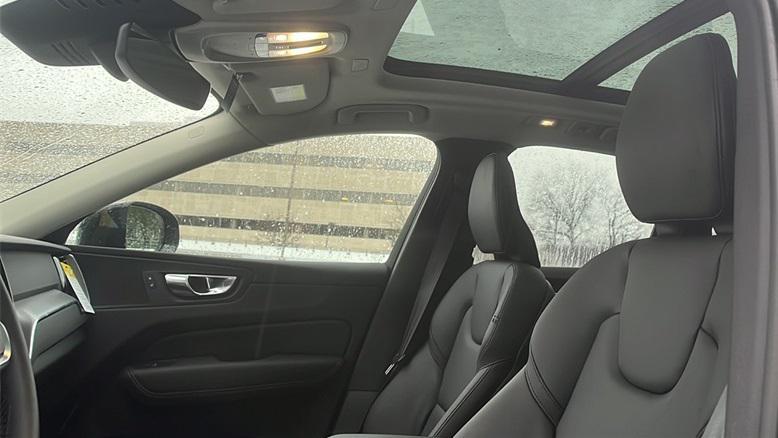 new 2025 Volvo XC60 car, priced at $49,095