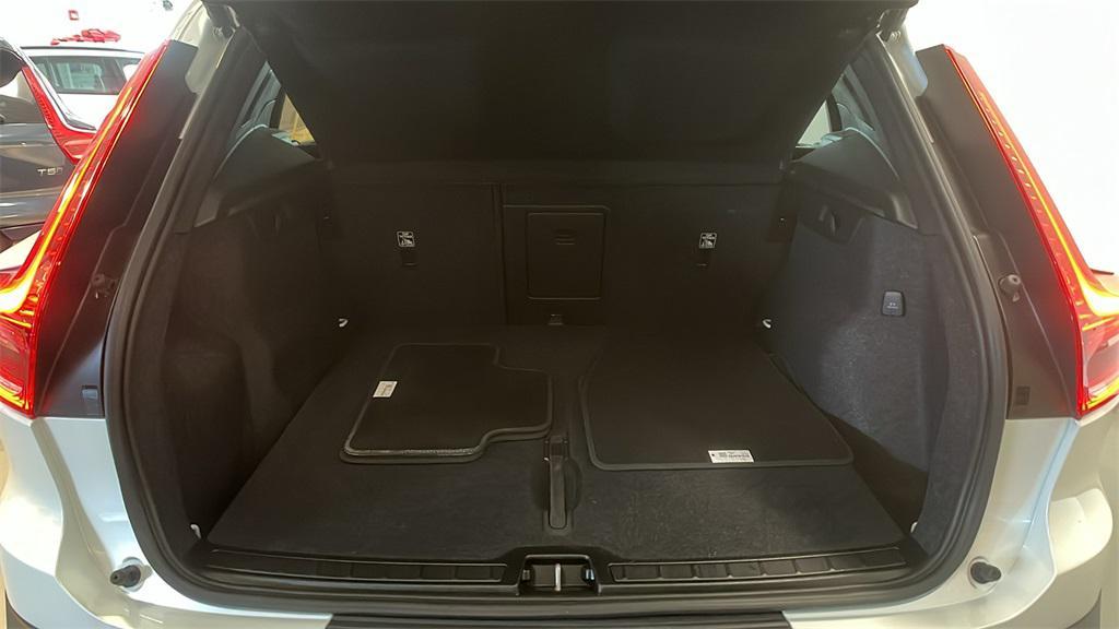 used 2025 Volvo XC40 car, priced at $34,395