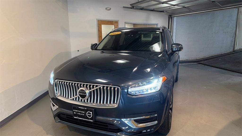 used 2022 Volvo XC90 car, priced at $46,994