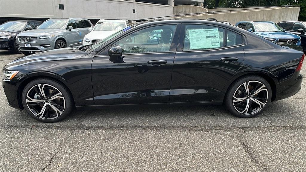 new 2024 Volvo S60 car, priced at $51,925