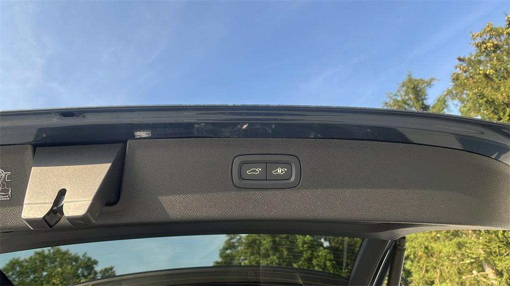 new 2026 Volvo XC90 car, priced at $76,945