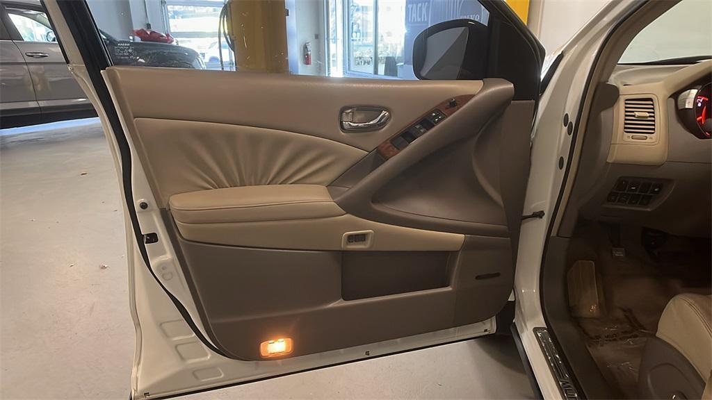 used 2009 Nissan Murano car, priced at $6,395