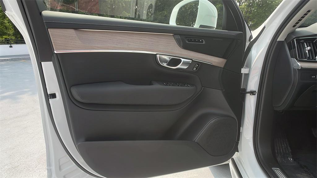 used 2025 Volvo XC90 car, priced at $68,155