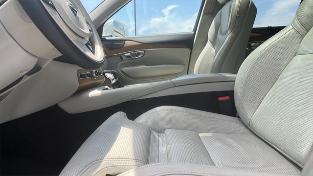 used 2019 Volvo XC90 car, priced at $32,821