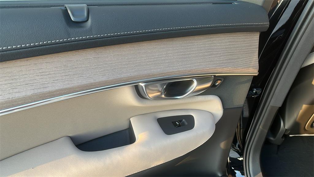 new 2026 Volvo XC90 car, priced at $74,645