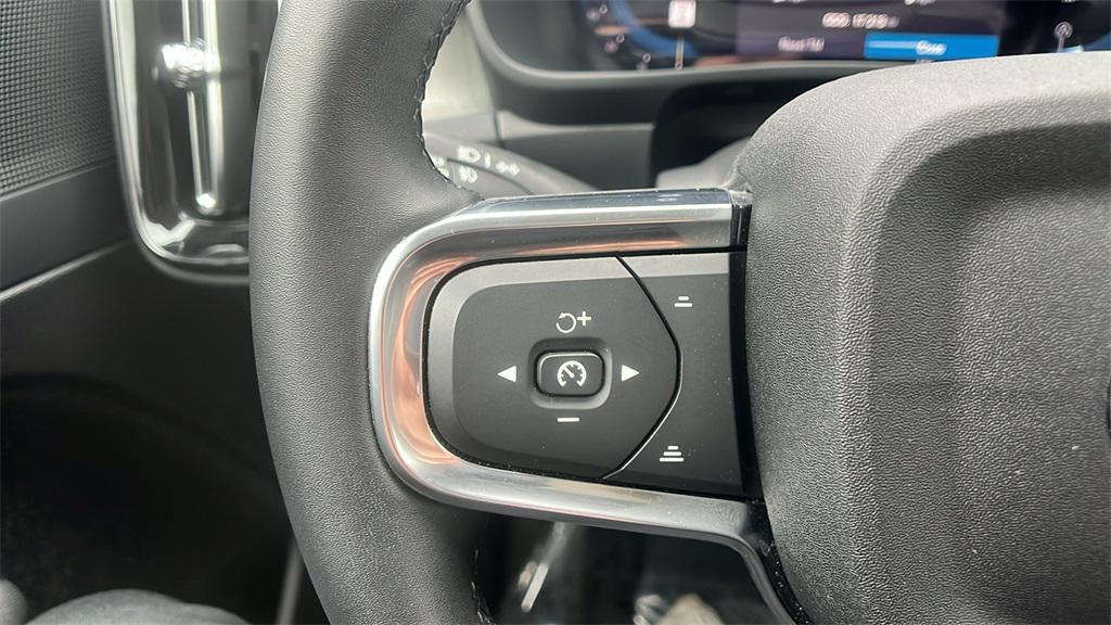 used 2025 Volvo XC40 car, priced at $33,495