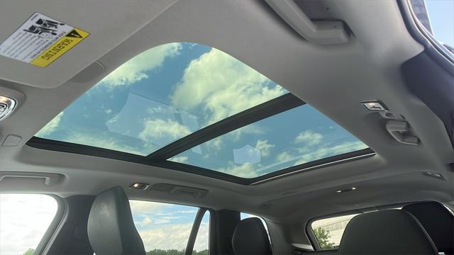 used 2022 Volvo XC90 car, priced at $40,523