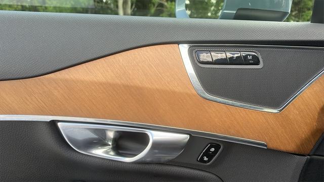 used 2022 Volvo XC90 car, priced at $40,523