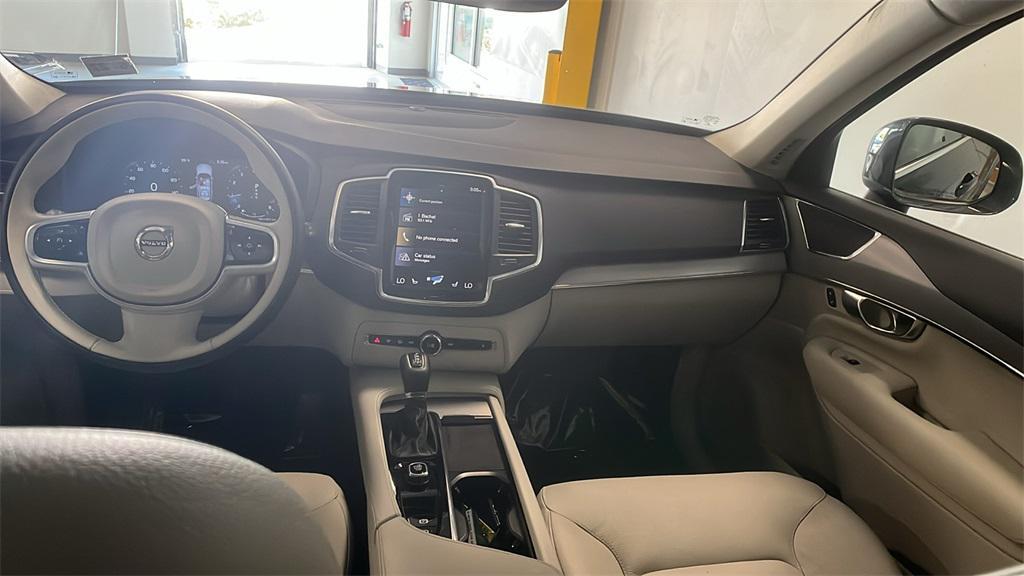 used 2022 Volvo XC90 car, priced at $38,895