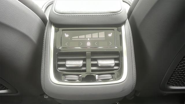new 2025 Volvo XC90 car, priced at $72,345
