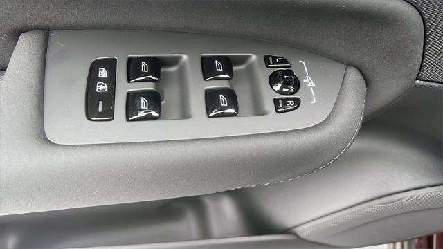 new 2025 Volvo XC90 car, priced at $72,345