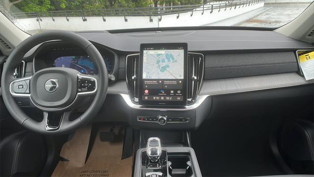 new 2025 Volvo XC90 car, priced at $72,345