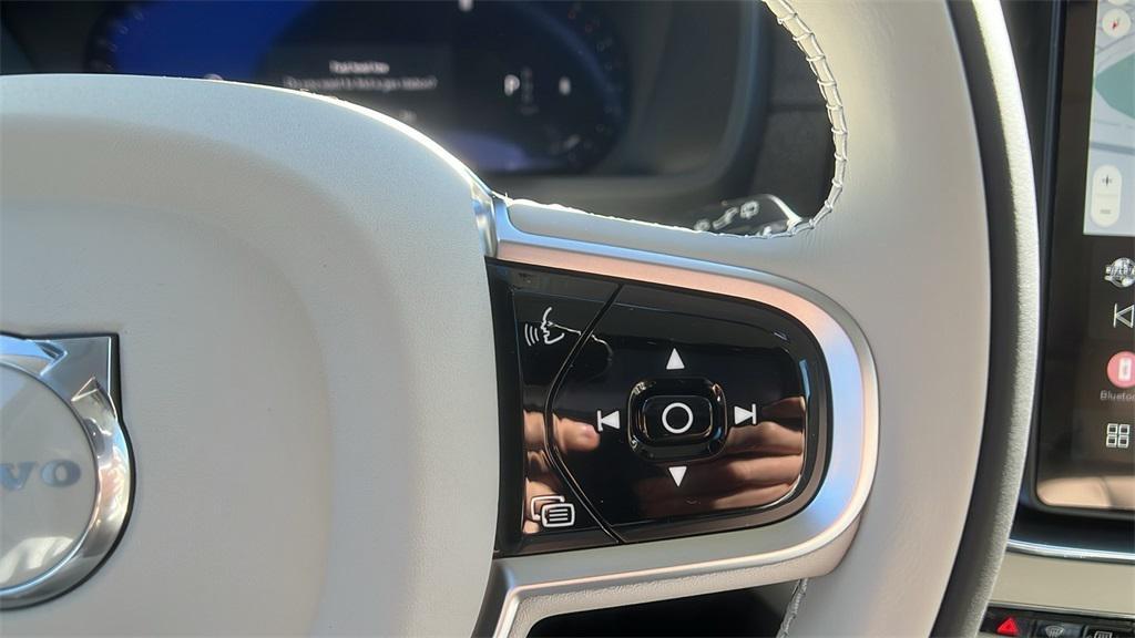 new 2026 Volvo XC90 car, priced at $75,155