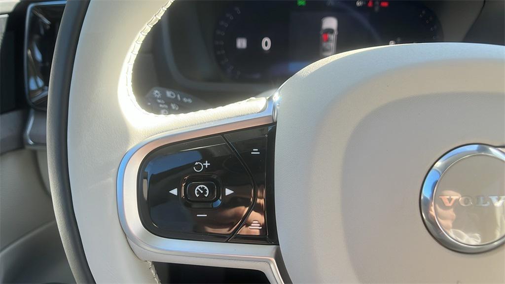 new 2026 Volvo XC90 car, priced at $75,155