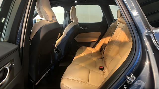 used 2022 Volvo XC60 car, priced at $36,987