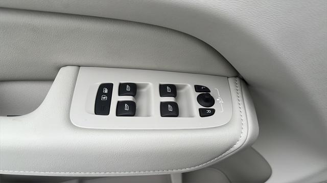 new 2025 Volvo XC60 Plug-In Hybrid car, priced at $71,510