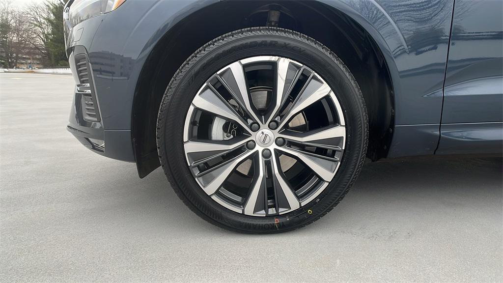 used 2022 Volvo XC60 car, priced at $30,994
