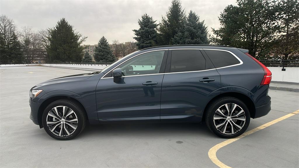 used 2022 Volvo XC60 car, priced at $30,994