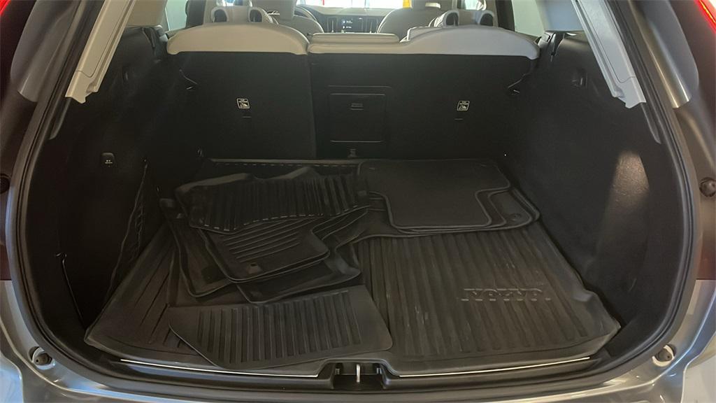 used 2020 Volvo XC60 car, priced at $25,795