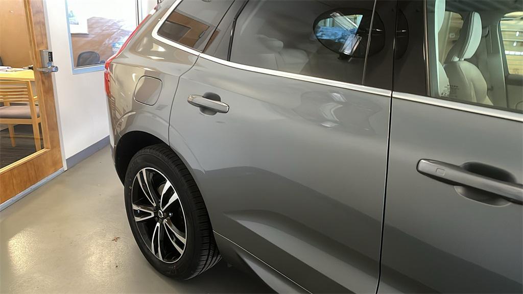 used 2020 Volvo XC60 car, priced at $25,795