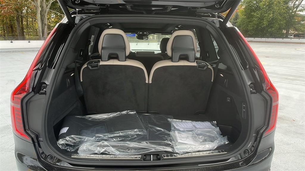 new 2026 Volvo XC90 car, priced at $77,245