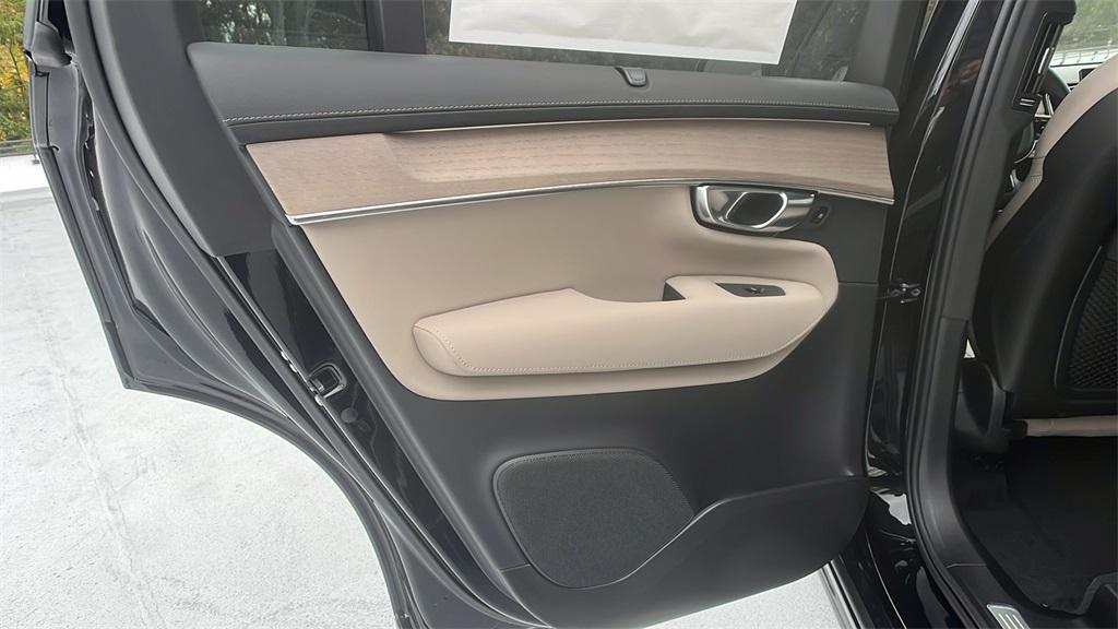 new 2026 Volvo XC90 car, priced at $77,245