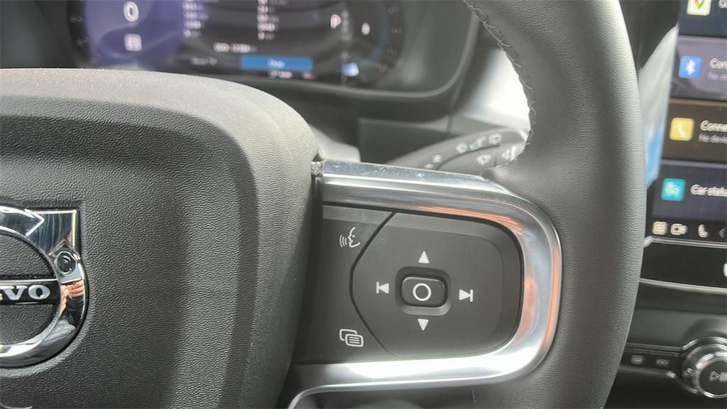 used 2025 Volvo XC40 car, priced at $30,000