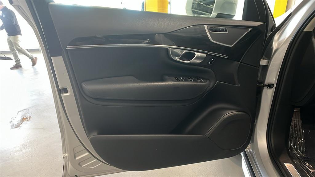 used 2018 Volvo XC90 car, priced at $14,250