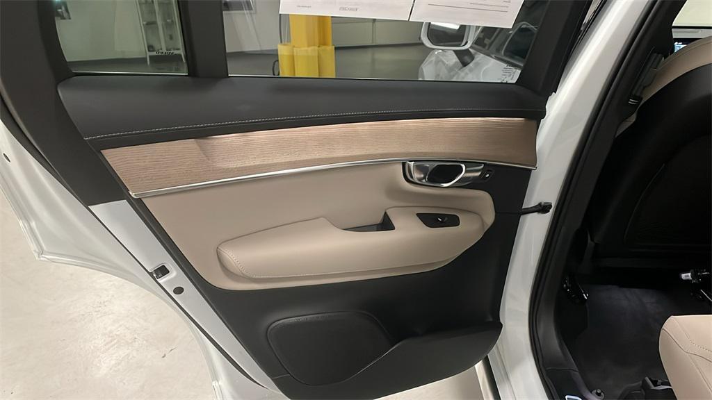 used 2026 Volvo XC90 car, priced at $71,824