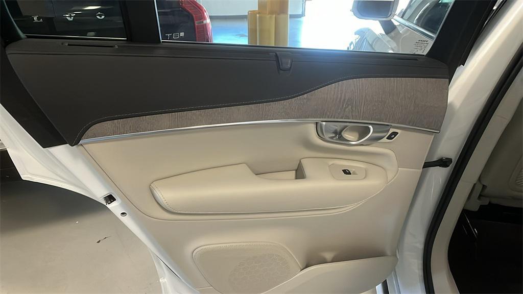used 2024 Volvo XC90 Recharge Plug-In Hybrid car, priced at $58,495