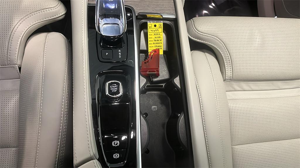 used 2024 Volvo XC90 Recharge Plug-In Hybrid car, priced at $58,495