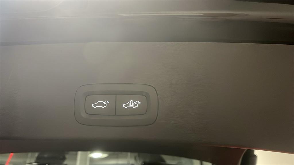 used 2024 Volvo XC40 car, priced at $35,959