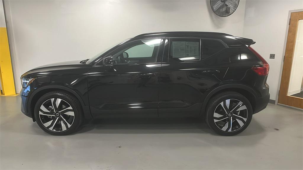 used 2024 Volvo XC40 car, priced at $35,959
