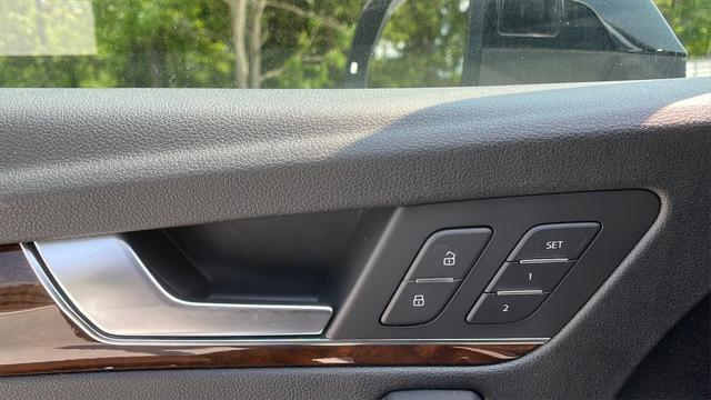 used 2020 Audi Q5 car, priced at $23,809