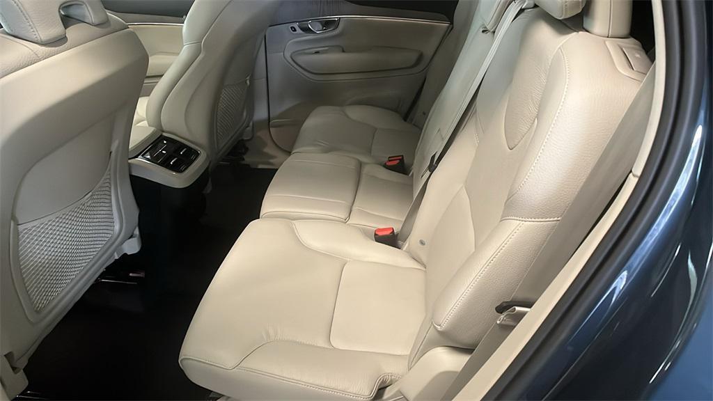 used 2024 Volvo XC90 car, priced at $43,989