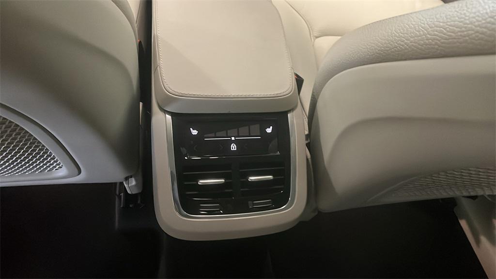 used 2024 Volvo XC90 car, priced at $43,989