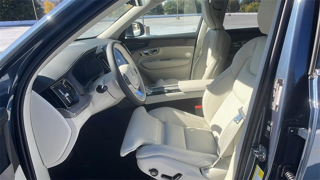 new 2026 Volvo XC90 car, priced at $75,155