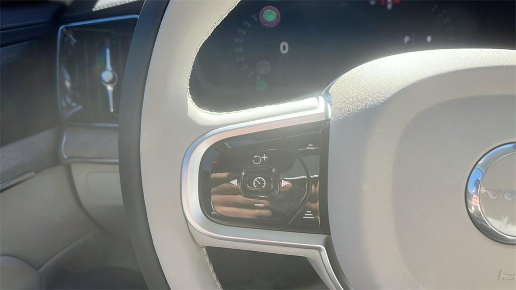 new 2026 Volvo XC90 car, priced at $75,155