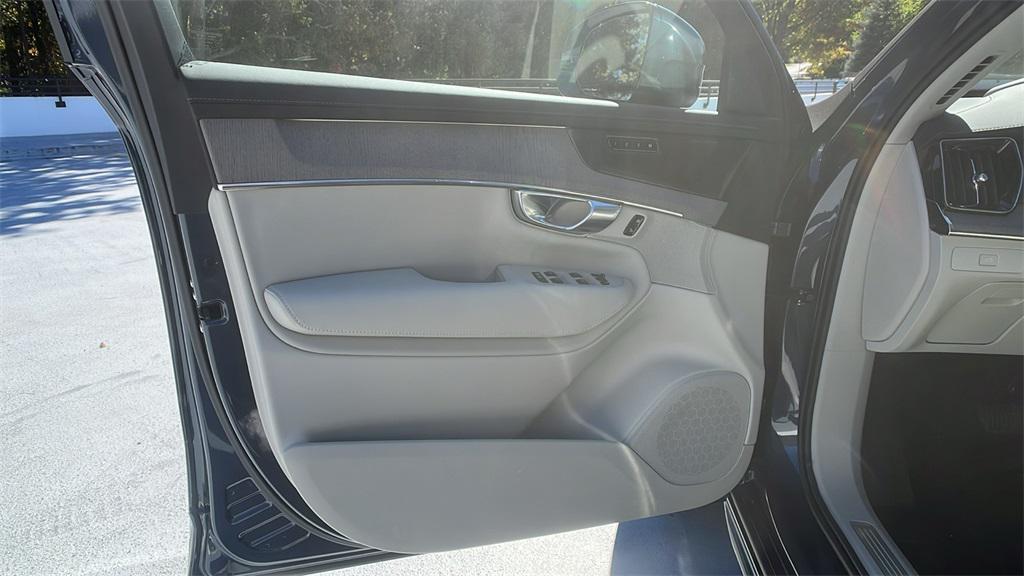 new 2026 Volvo XC90 car, priced at $75,155