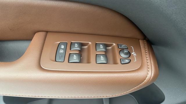new 2025 Volvo XC60 car, priced at $53,745