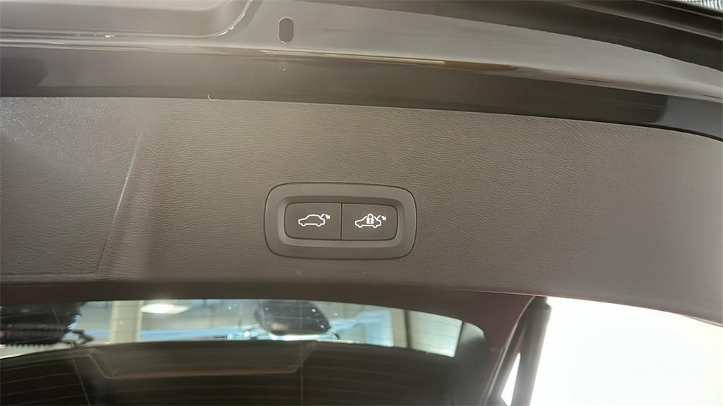 used 2023 Volvo XC40 Recharge Pure Electric car, priced at $34,994