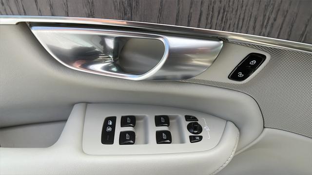 used 2024 Volvo XC90 Recharge Plug-In Hybrid car, priced at $69,100