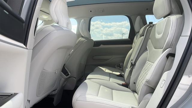 new 2025 Volvo EX90 car