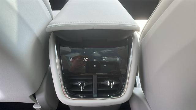 new 2025 Volvo EX90 car