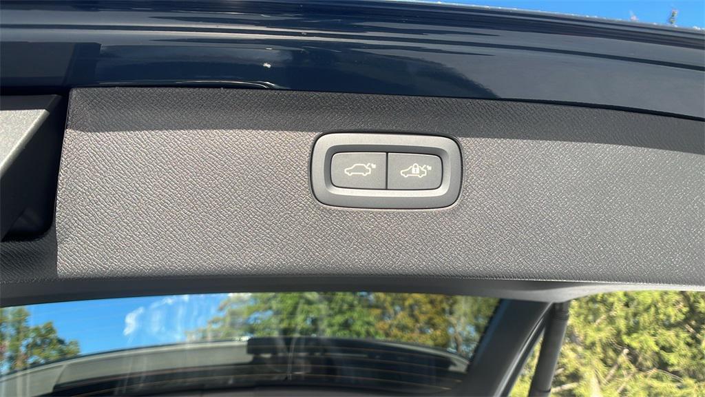 new 2026 Volvo XC90 car, priced at $77,245